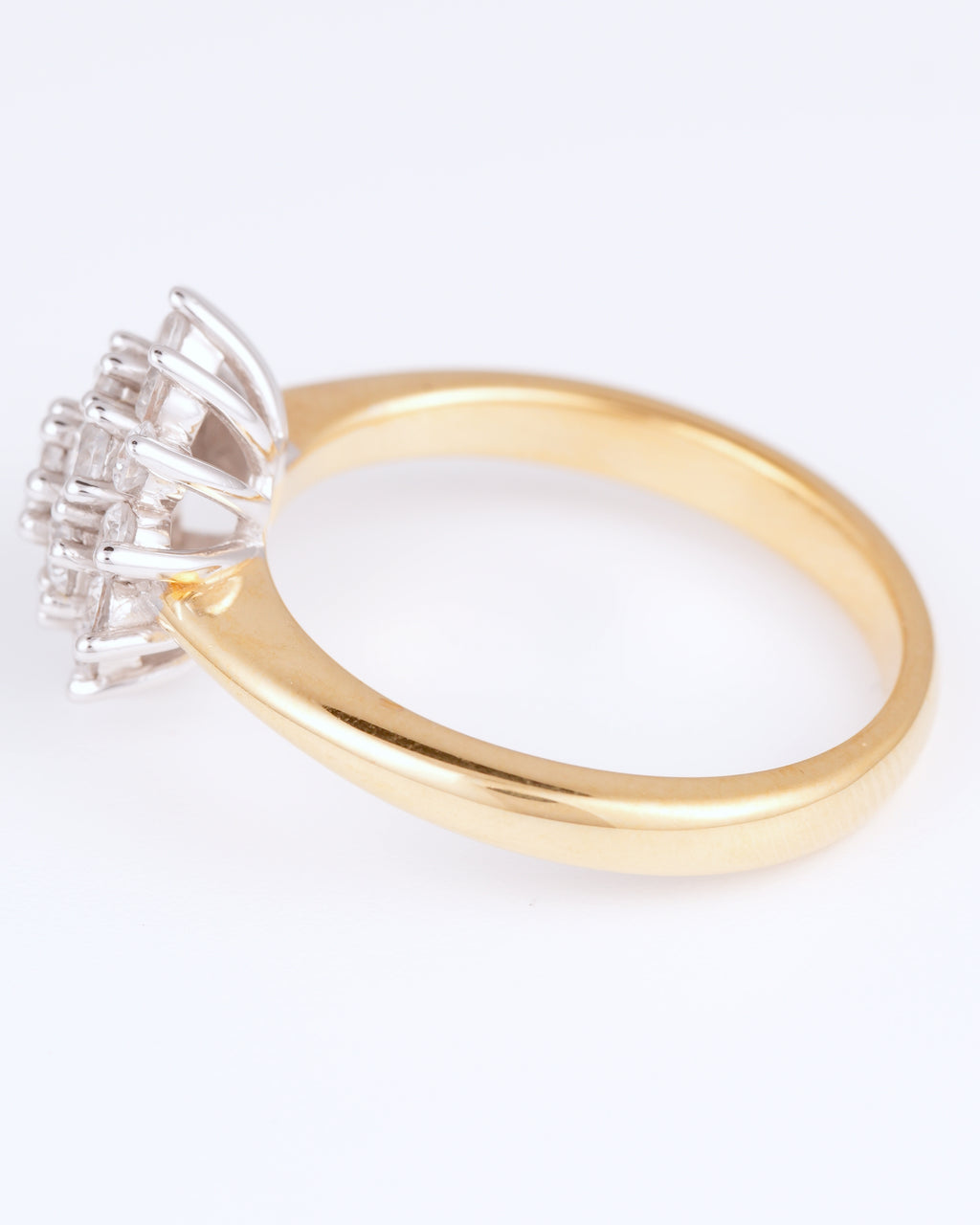 Vintage Marguerite Ring in 925 Silver with Elegant Two-Tone Design