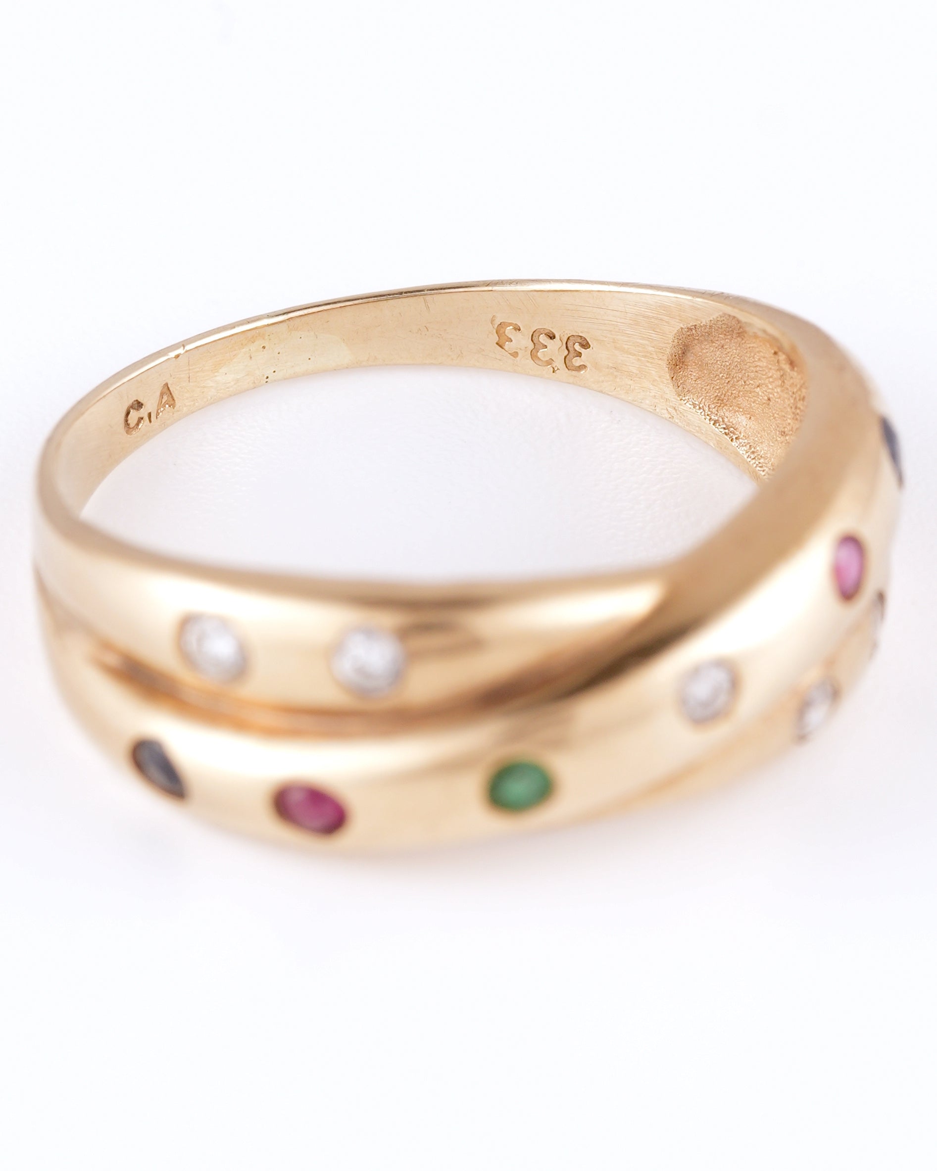 Verspielter Vintage-Ring im Crossover-Design mit bunten Edelstein-Akzenten