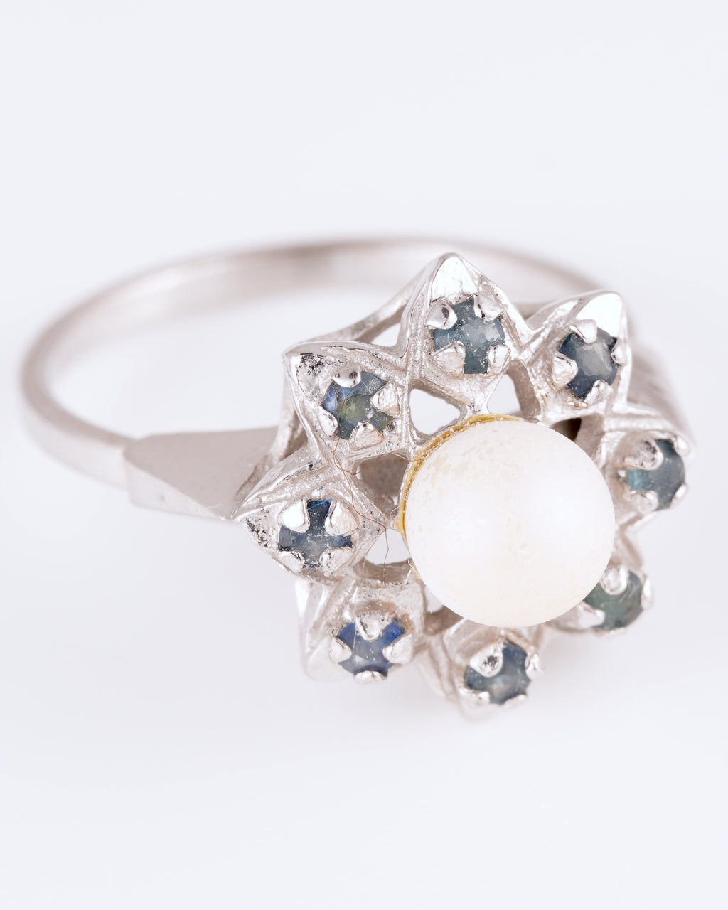 Classic Silver Pearl Ring with Blue Sapphires in Star Setting