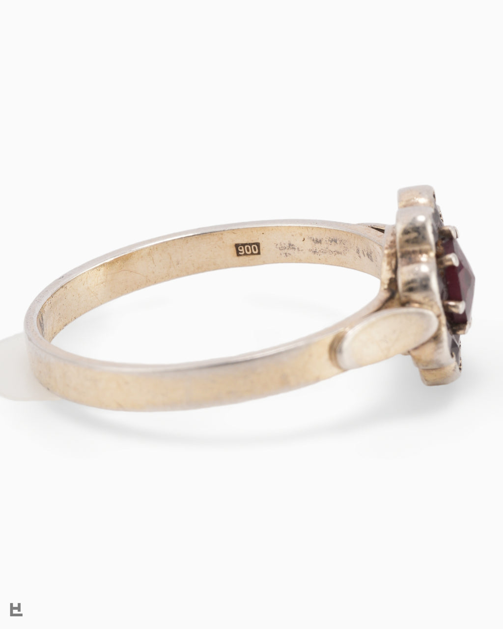 Vintage Ring in Blütenform mit böhmischen Granaten