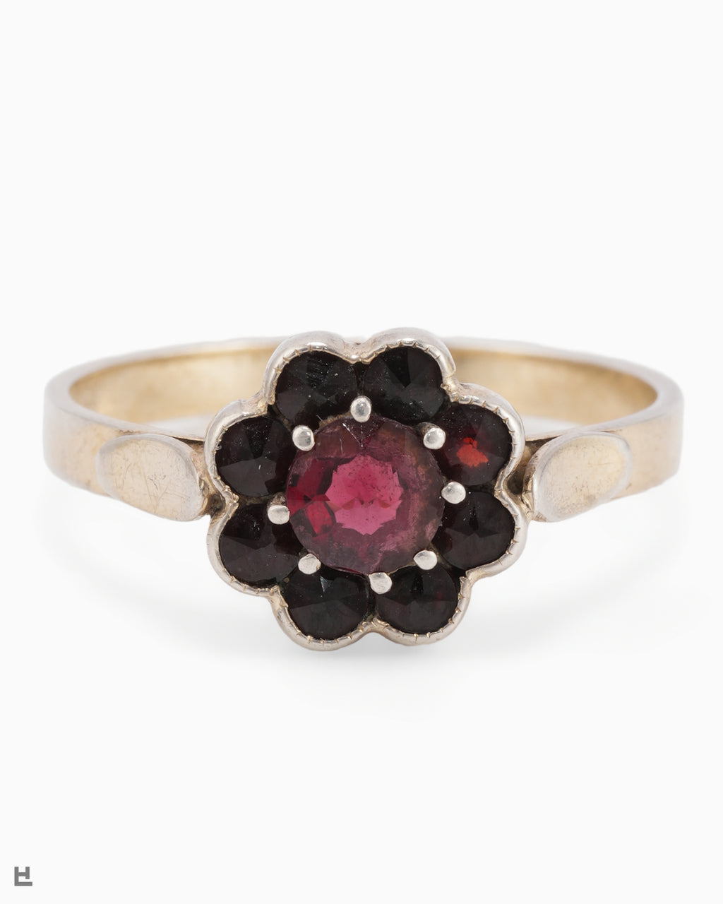 Vintage Ring in Blütenform mit böhmischen Granaten