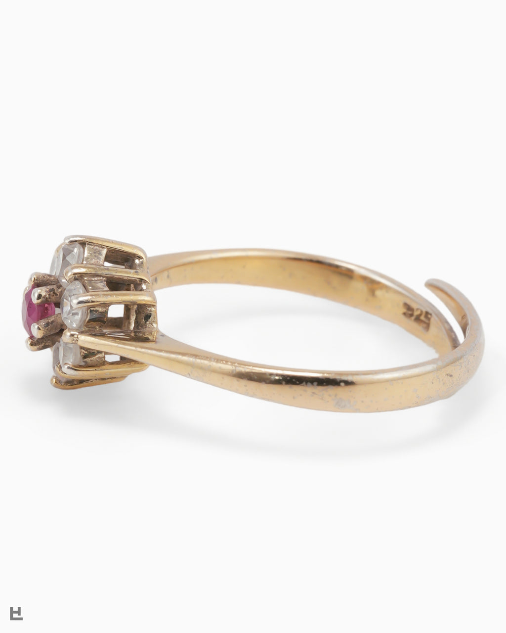 Vintage Flower Ring with a Ruby-Red Heart on an Open Shank
