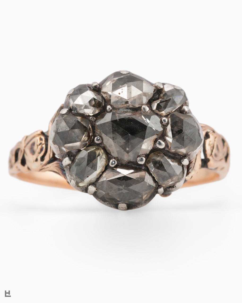 Bague victorienne en forme de fleur à neuf diamants taille rose