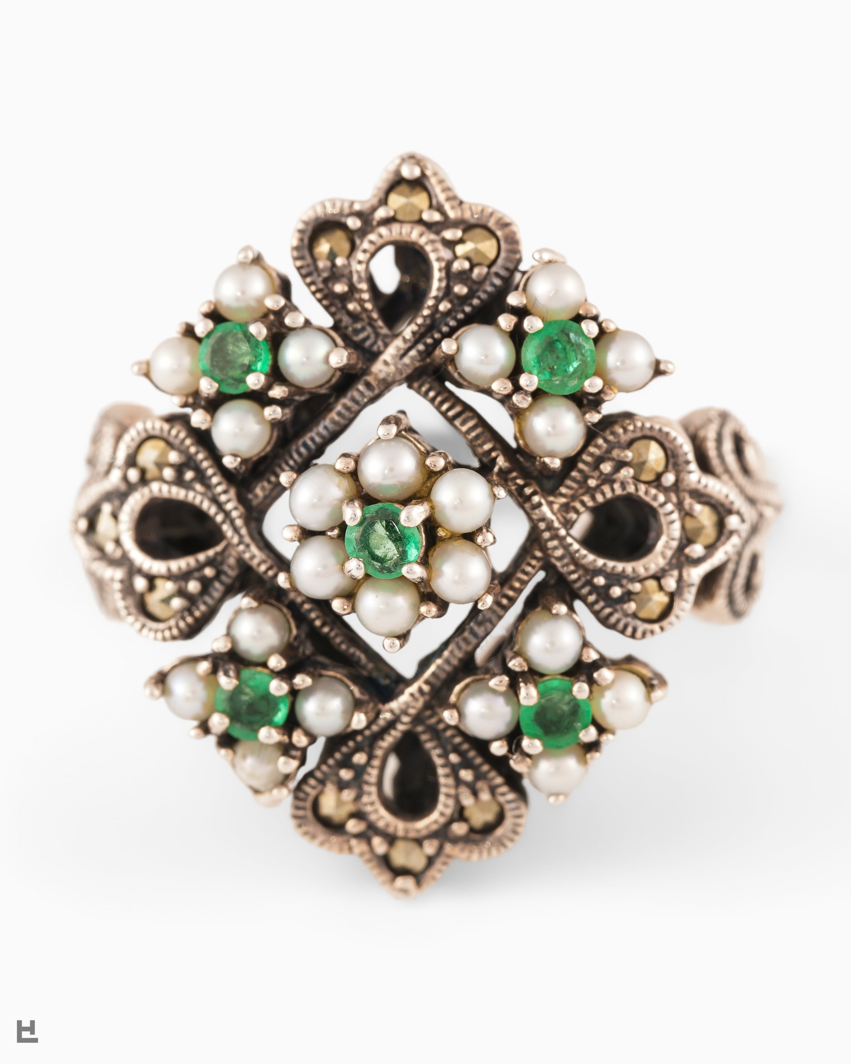 Opulenter Vintage-Stil Silberring mit Smaragden, Perlen und Markasit