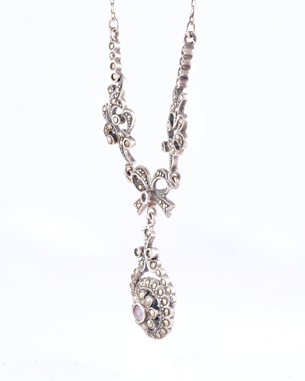 Enchanting Necklace in a Romantic Vintage Style with Floral Elements