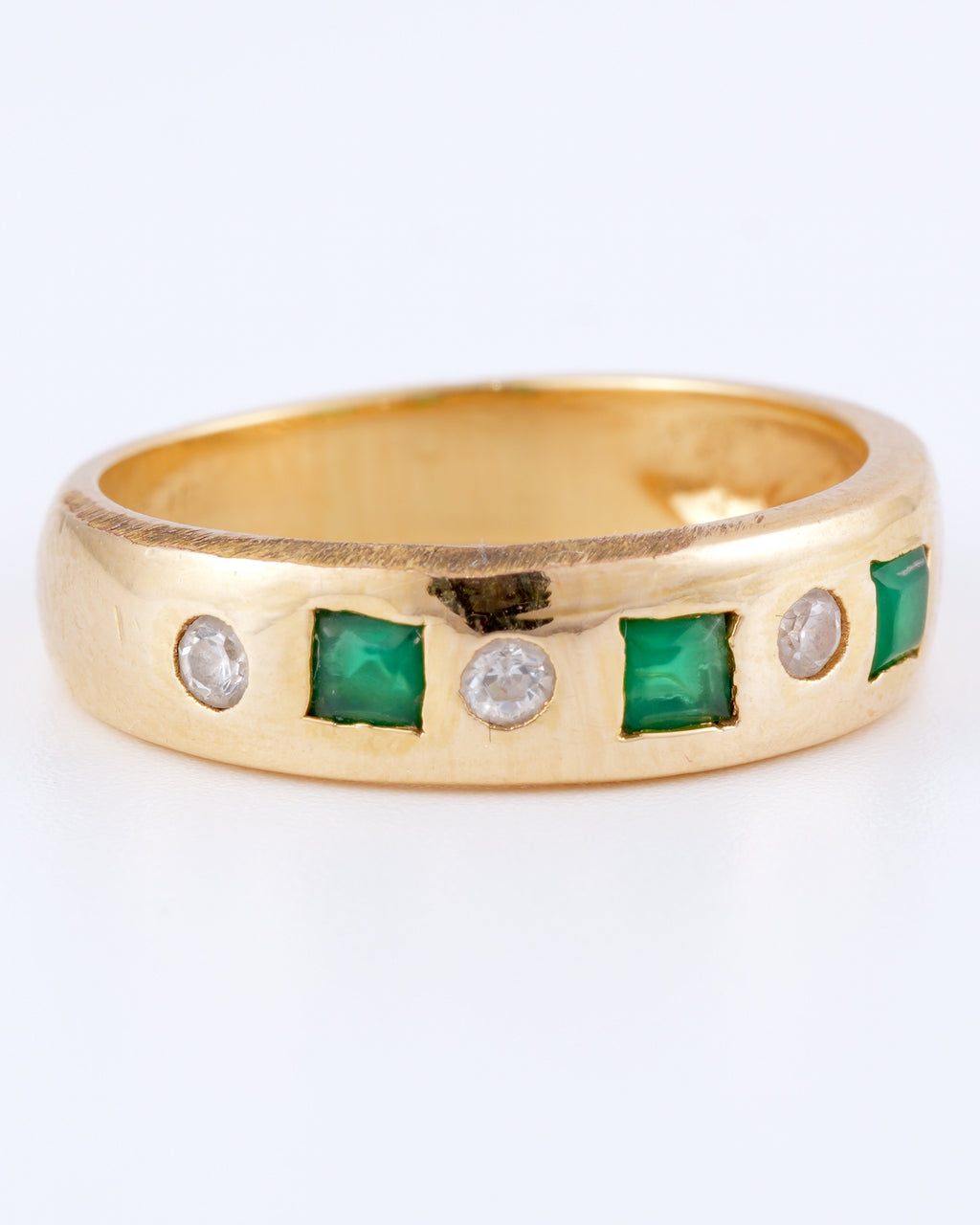 Exquisite and Classically Elegant Band Ring with Vibrant Color Accents