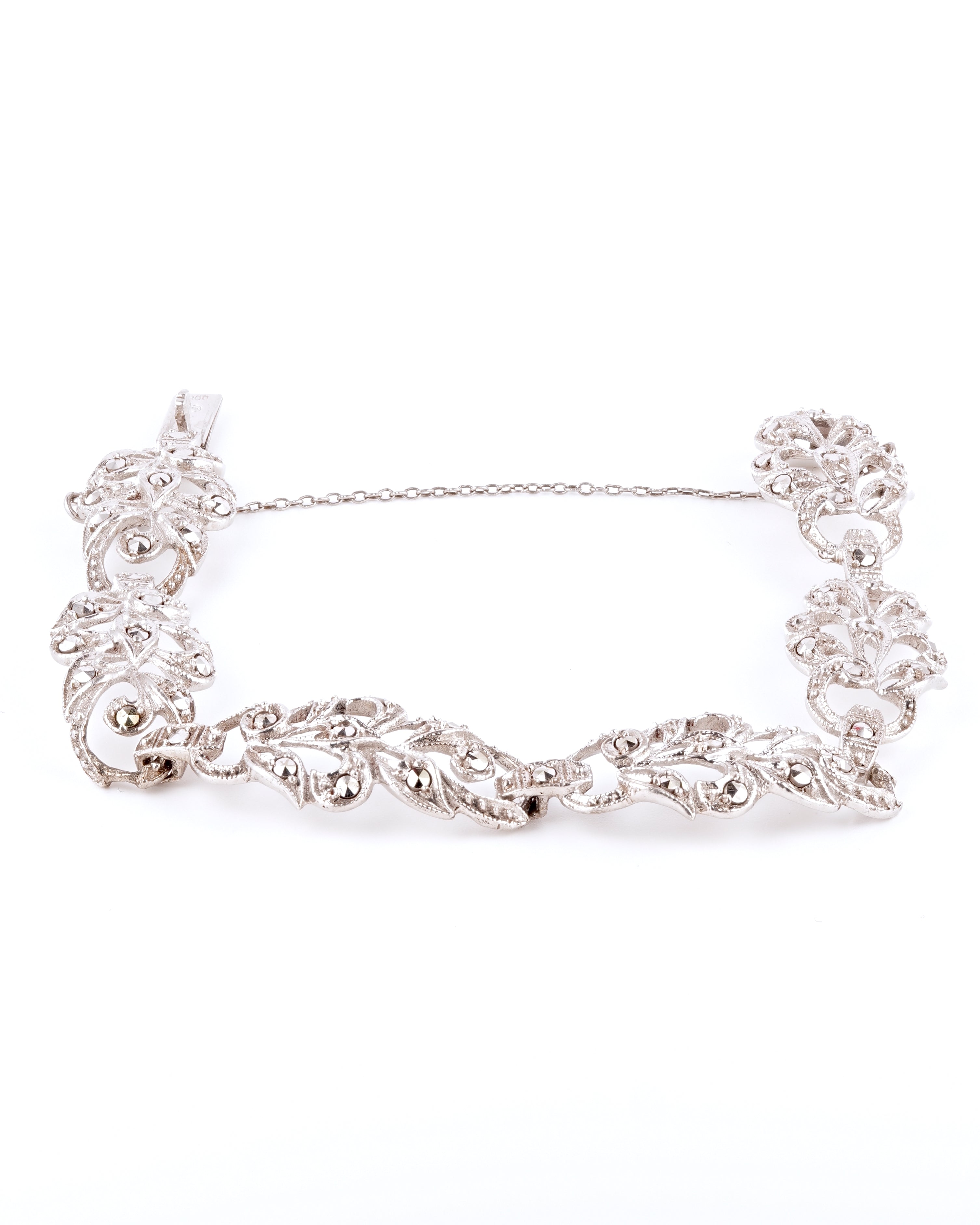 Wunderschönes Vintage-Armband im floralen und romantischen Jugendstil