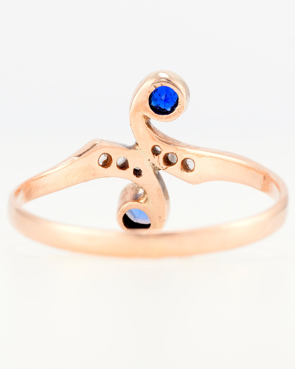 Antiker Toi et Moi Jugendstil-Ring aus russischem Roségold mit Saphiren und Diamanten