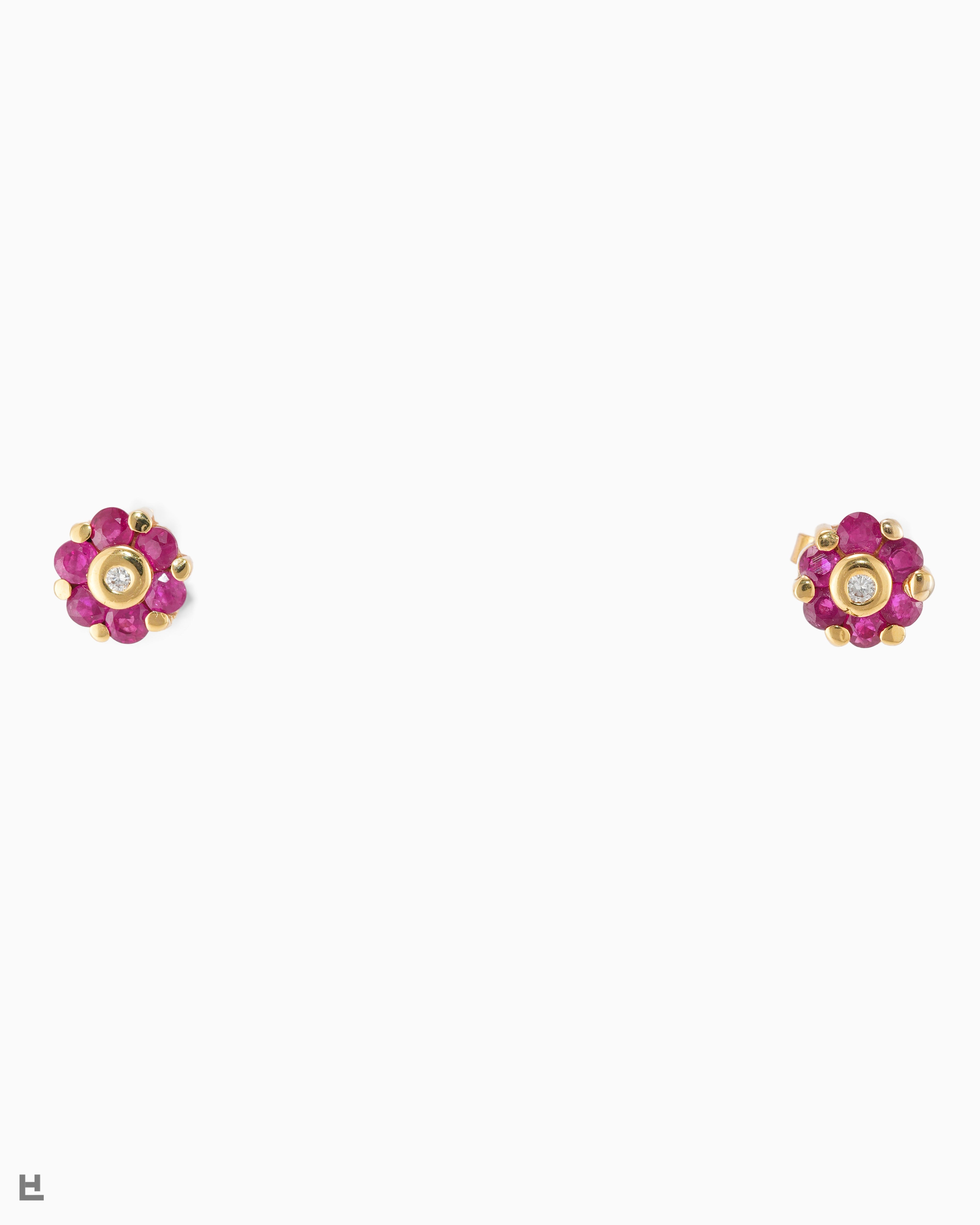 Florale Vintage Ohrstecker Gelbgold mit Rubin und Diamant