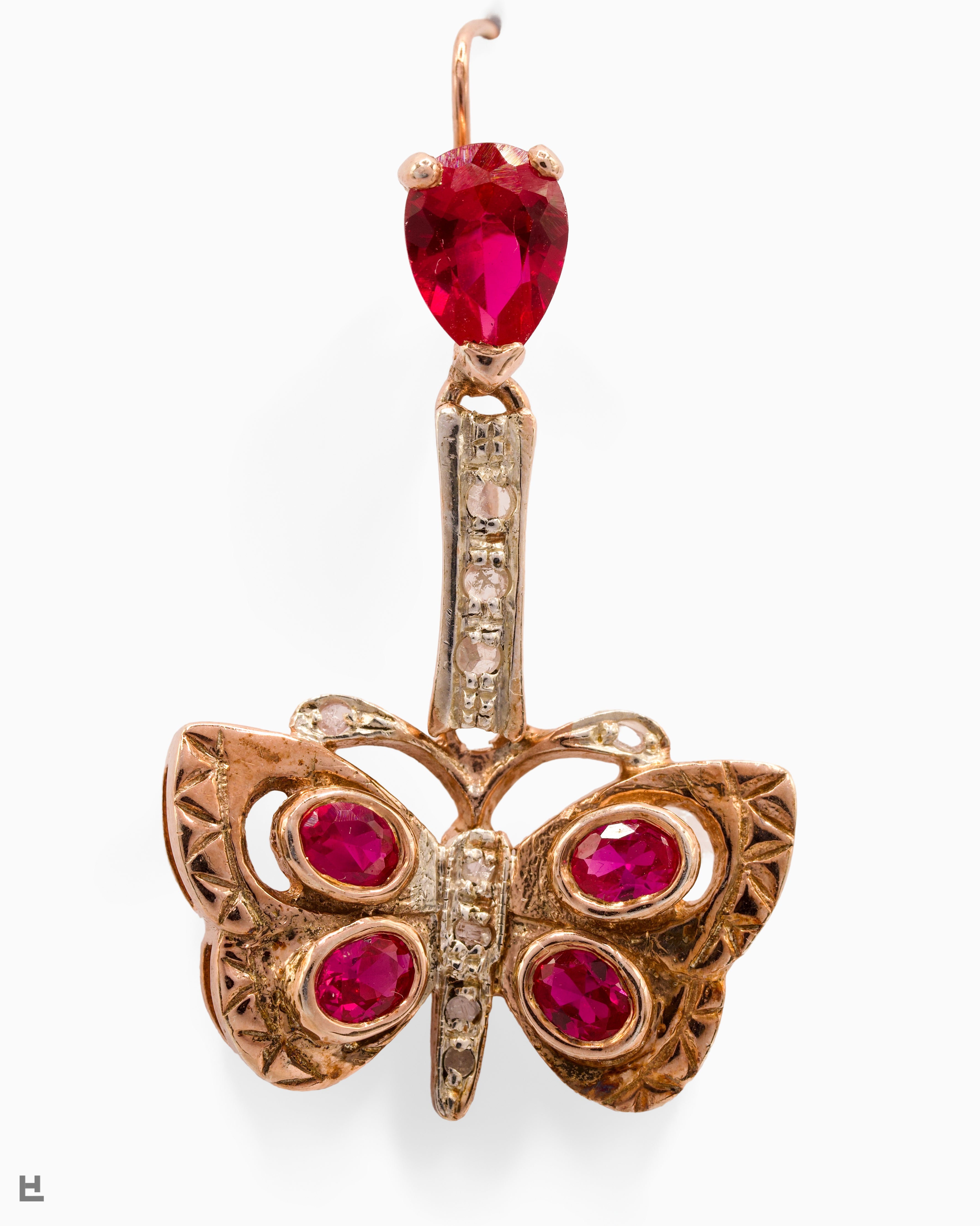 Boucles d'Oreilles Papillon Envoûtantes avec Rubis Éclatants et Diamants Taille Rose